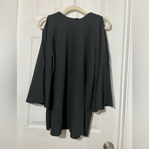👗 NWT JODIFL Elegant Black Open Shoulder Tunic size large
